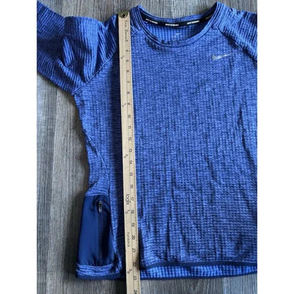 NIKE Blue Therma Reflective Long Sleeve Zip Pocket Running Top Women’s Medium - Picture 6 of 9